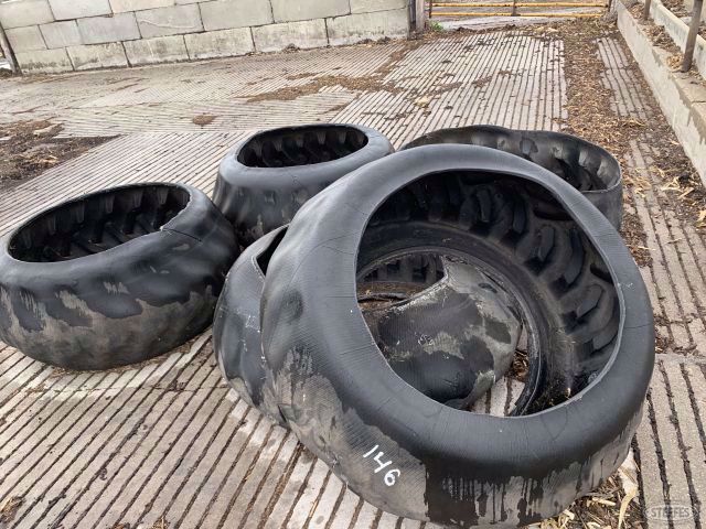 (5) Turned tire feeders
